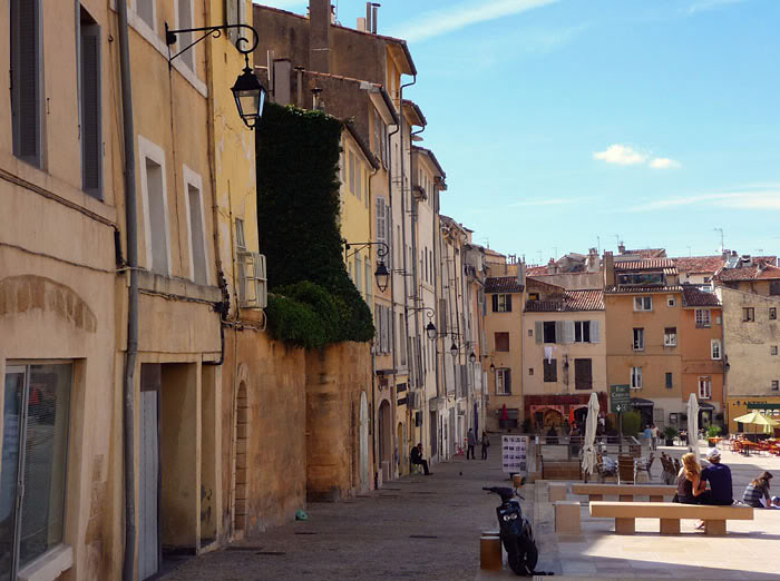 Aix-en-Provence in October sun